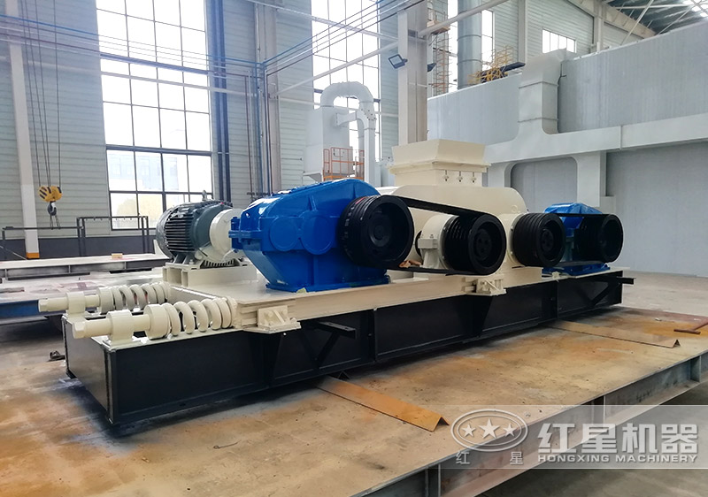 小型液壓對(duì)輥破碎機(jī)常用型號(hào)及價(jià)格，提供現(xiàn)場(chǎng)視頻